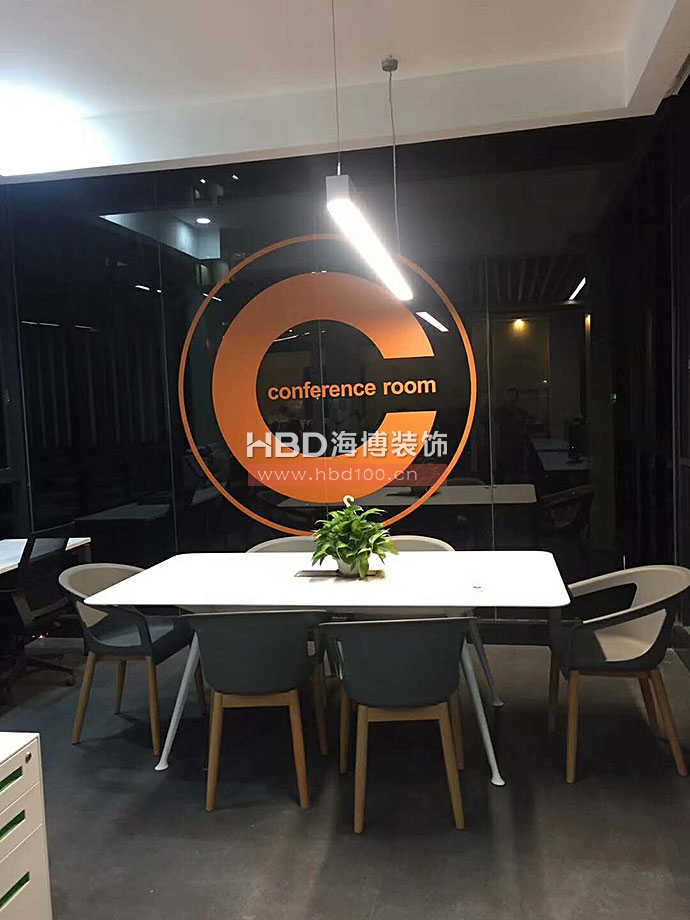 簡約辦公室設(shè)計,廣州辦公室裝修,廣州裝修公司,海博裝飾.jpg